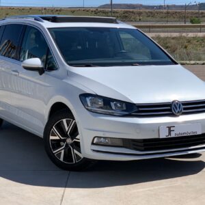 Volkswagen Touran 1.5TSI 150cv Sport en Palencia