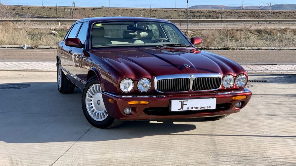Jaguar XJ8 Executive 4.0i en Palencia