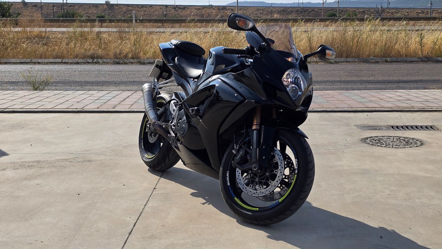 SUZUKI GSX R1000